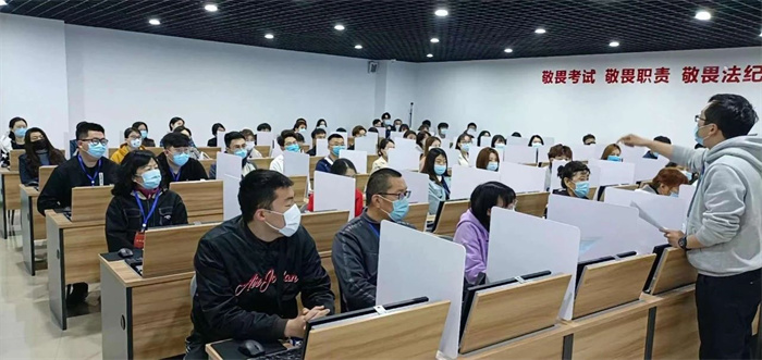 2021年全国卫生专业技术资格考试青岛考区工作圆满结束(图2)