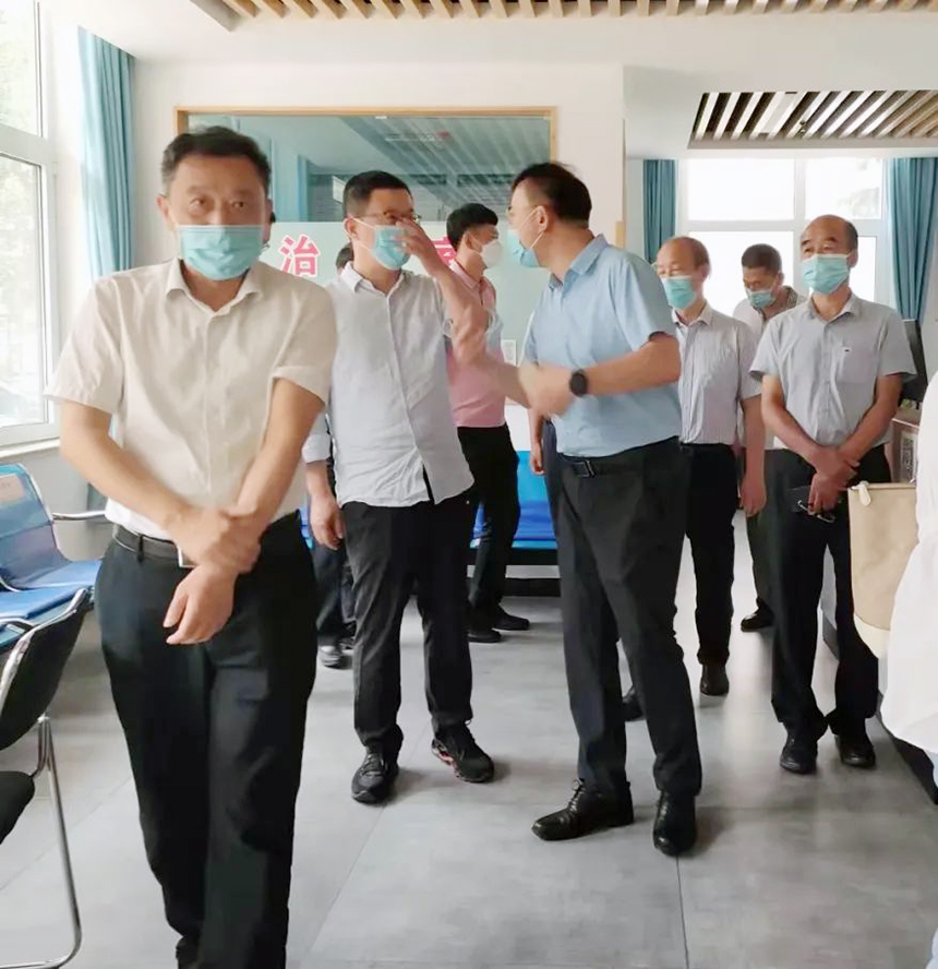 无锡市民政局莅临青岛市李沧区兴华路街道喵星居家社区养老服务中心参观指导(图15)